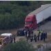 Hallan 46 migrantes muertos al interior de un camión en Texas: autoridades sospechan de trata de personas